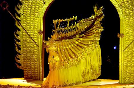 千手观音邰丽华的人生和爱情 (组图)