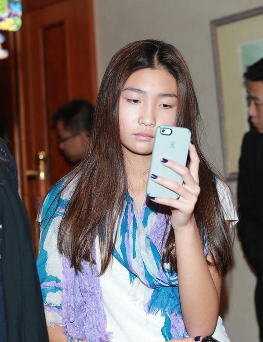 48岁叶玉卿的15岁女儿美艳超妈妈(图)