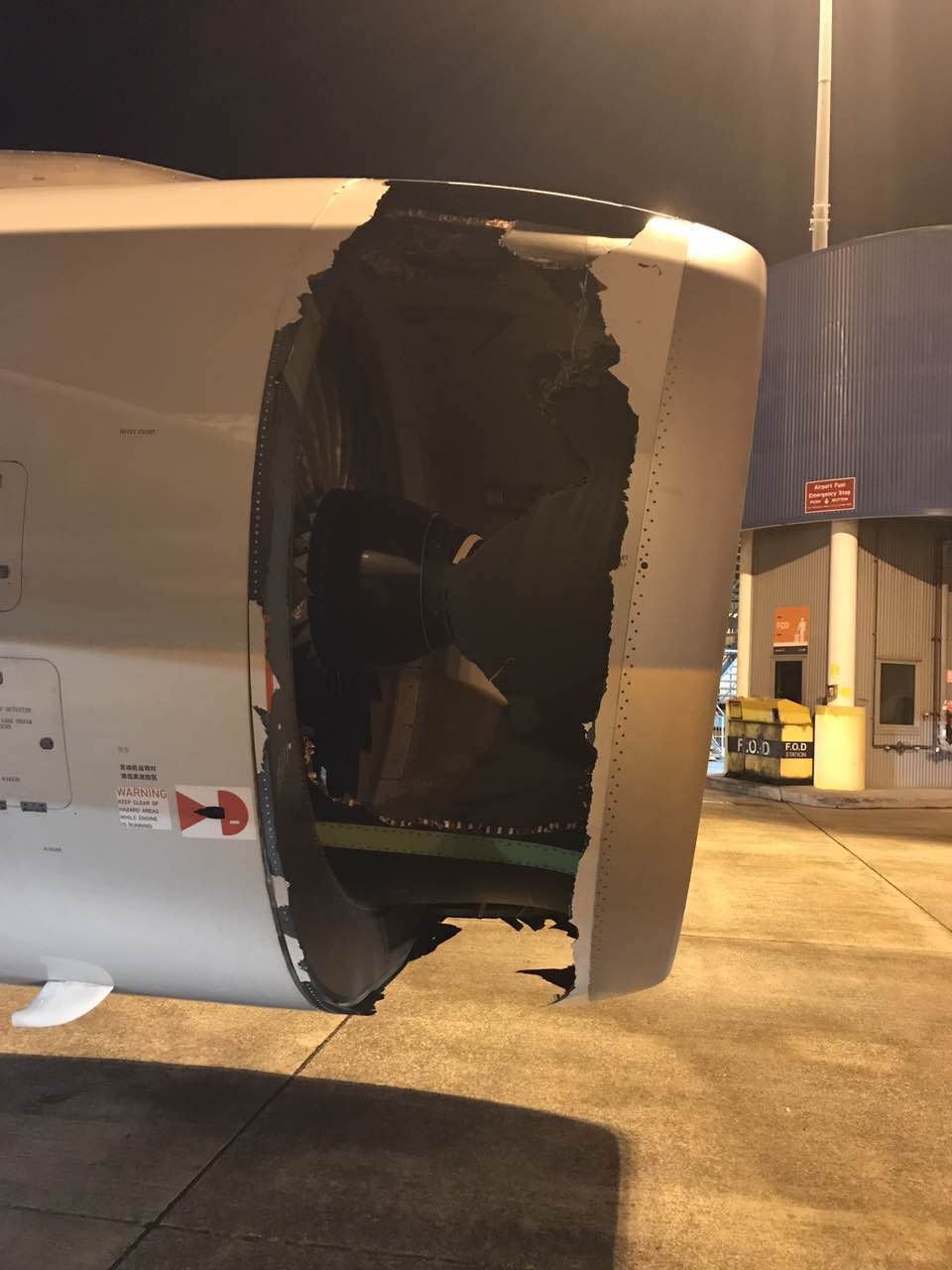 东航空客330飞机在悉尼起飞破了一个硕大的洞，这种发动机已发生过多起同样的事故！