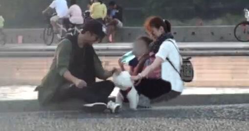 修杰楷为何如此迷恋40岁女友贾静雯