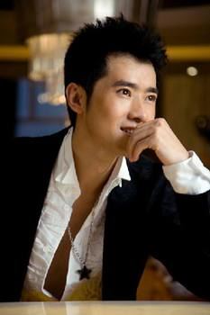 长江商学院边八卦边涨价 明年学费涨到70万