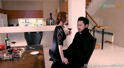 影视剧中10大波霸大玩裸身色诱销魂瞬间（组图）