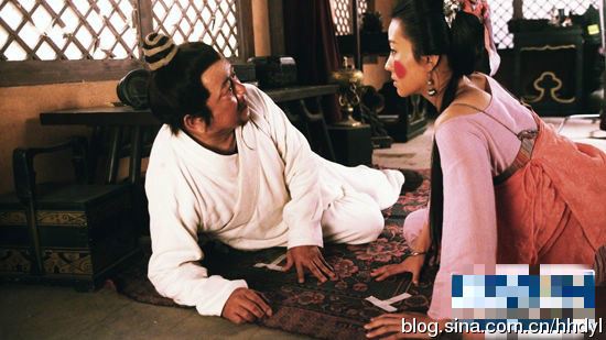 影视剧中10大波霸大玩裸身色诱销魂瞬间（组图）