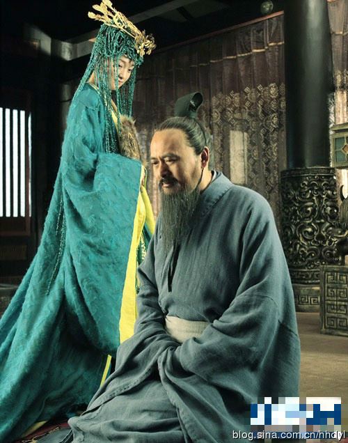 影视剧中10大波霸大玩裸身色诱销魂瞬间（组图）