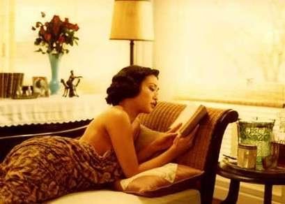 钟丽缇早年大尺度裸露床戏曝光（图）