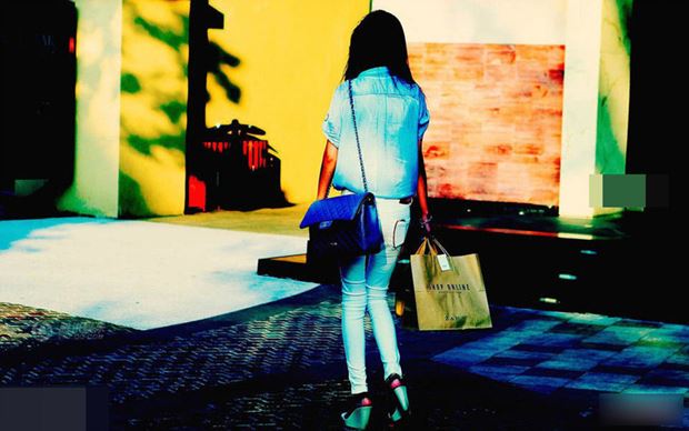 直击中国“野模”的生存状态（图）