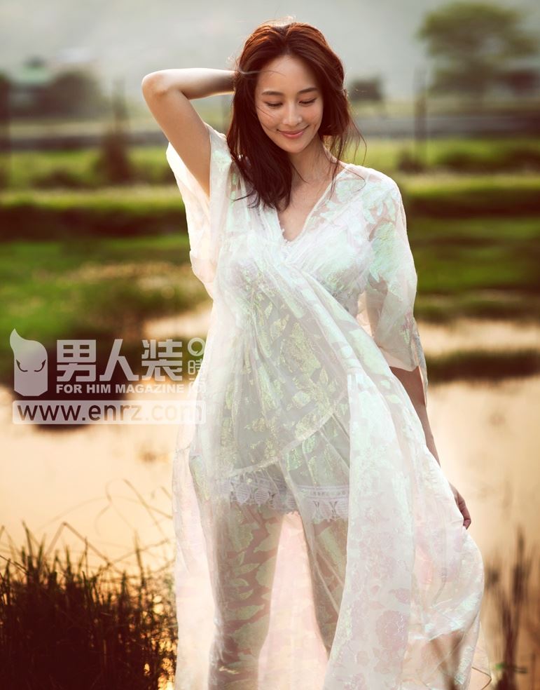 赵丽颖张天爱王智《男人装》脱而不俗的十大性感女星