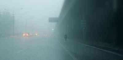 北京罕见暴雨60年一遇 10人死牵动网友心与淹车被贴[组图]