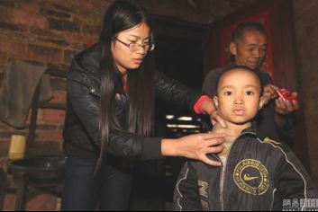 给李冰冰“进补”一点“人间烟火之食”