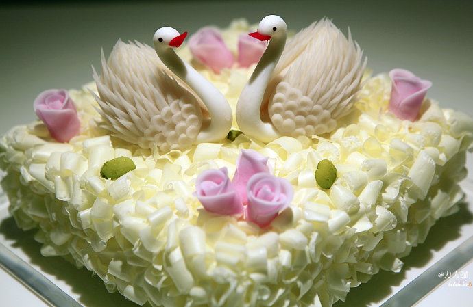 【北京】黑天鹅数千元的“贵族”蛋糕