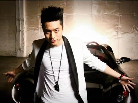 扒扒鲜肉收割机萧亚轩十大绯闻男友