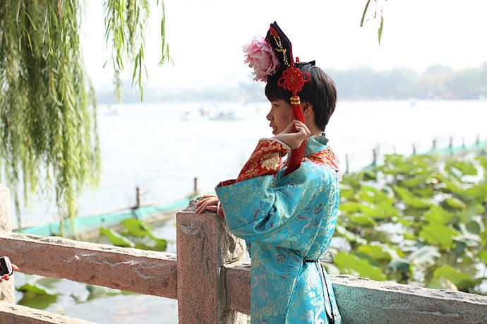 实拍：大明湖寻找我的夏雨荷