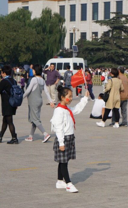 实拍：十一长假期间的天安门广场