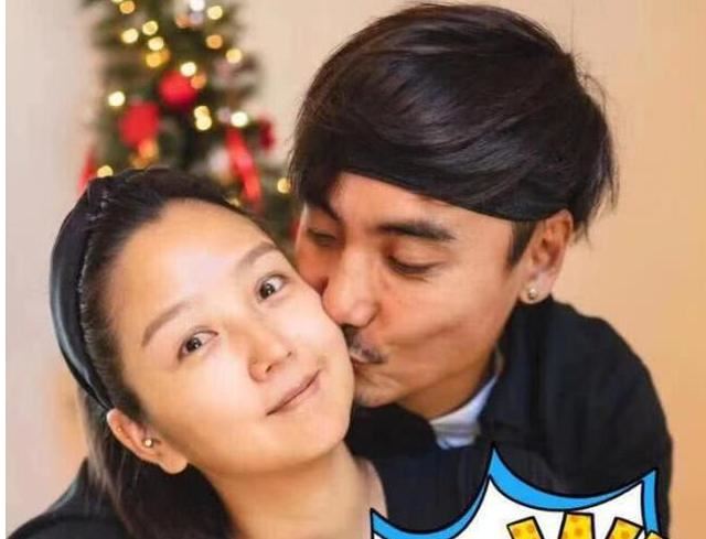 何洁虽然做音乐不如李宇春张靓颖，但男人缘和生育能力却秒杀两位