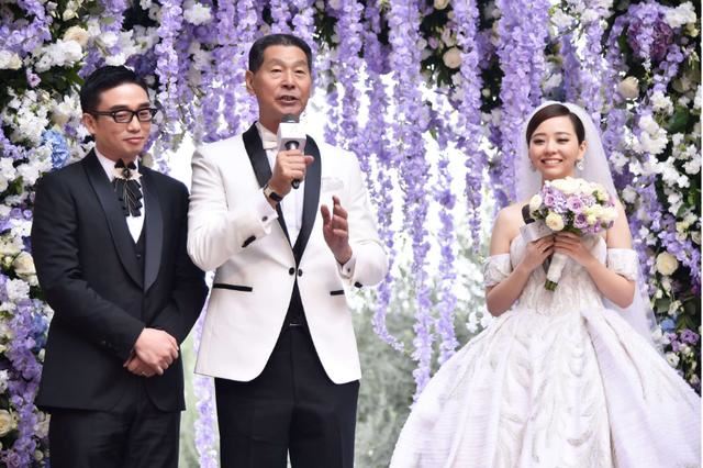 何洁虽然做音乐不如李宇春张靓颖，但男人缘和生育能力却秒杀两位