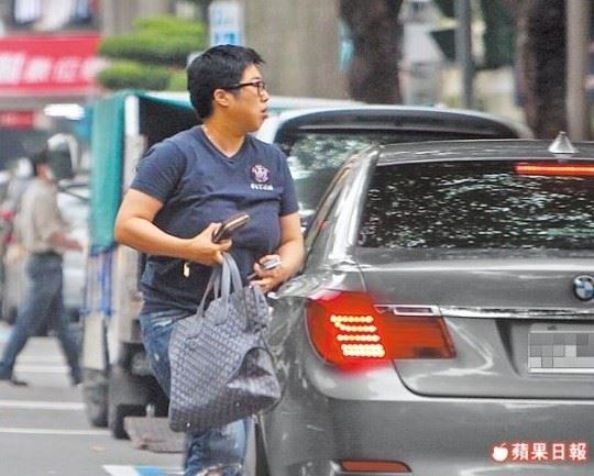 贾静雯被前夫爆料“同性恋”冤不冤？