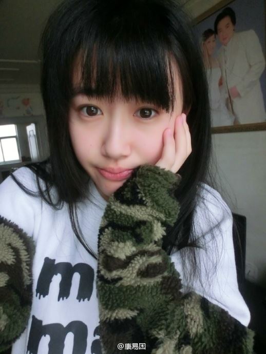 致官网瘫痪的“人大女神”为何会走红网络?(图)