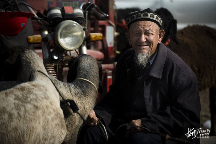 【色力布亚】南疆最大的农村大巴扎，看看这里都有啥