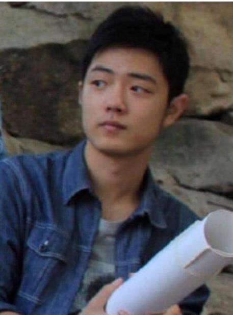 蔡徐坤肖战个子高体重轻，比杨紫刘亦菲等女星管理身材还严格自律