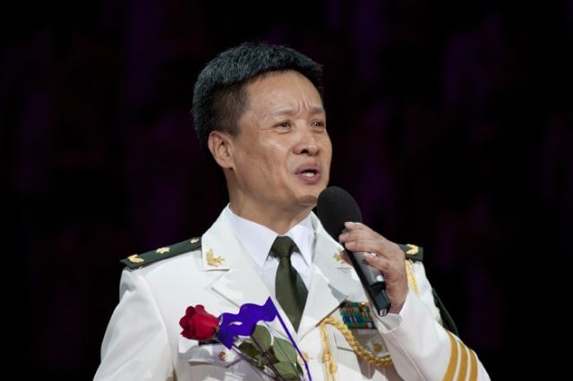 阎妮为何要捧场阎维文个唱？（独家图片）