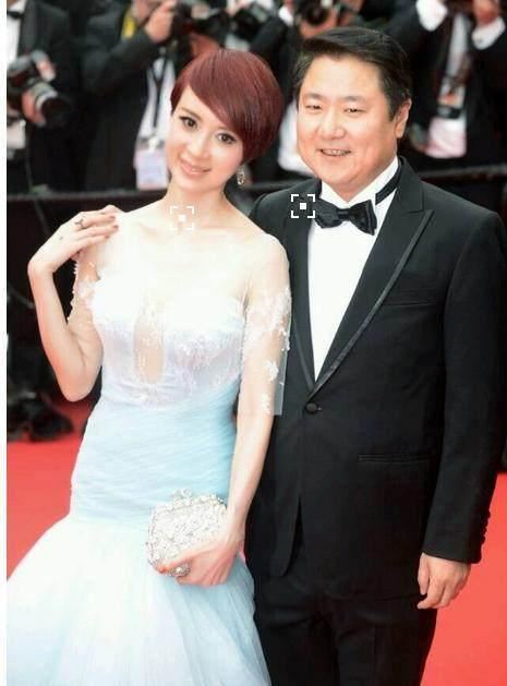 《西游记》孔雀公主金巧巧高龄生二胎