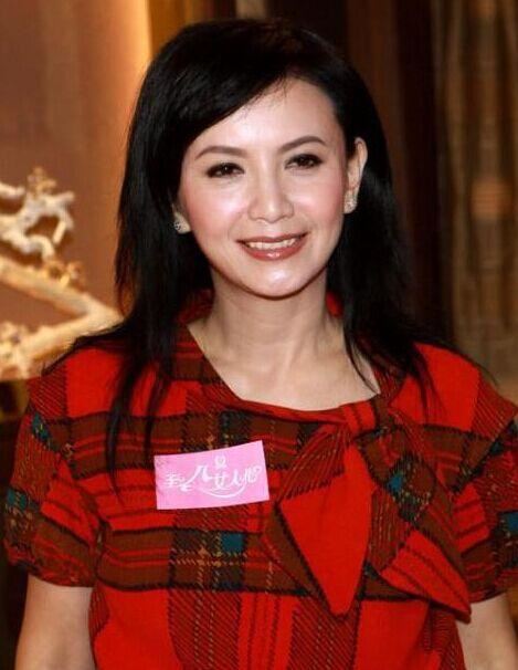 梁朝伟初恋曾华倩如今依然漂亮甩刘嘉玲几条街