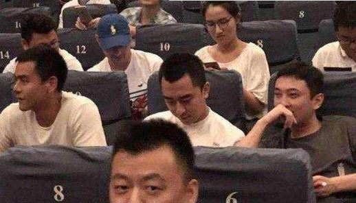 王思聪凭什么说中国导演都很垃圾?