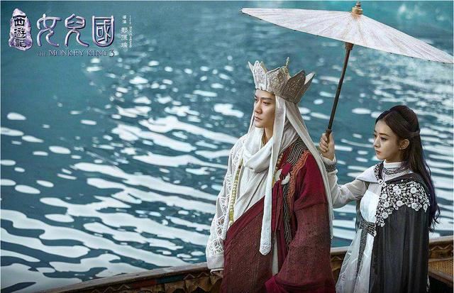 赵丽颖多次辟谣后宣布怀孕，与谢娜一唱一和炒作，网友：别炒糊了