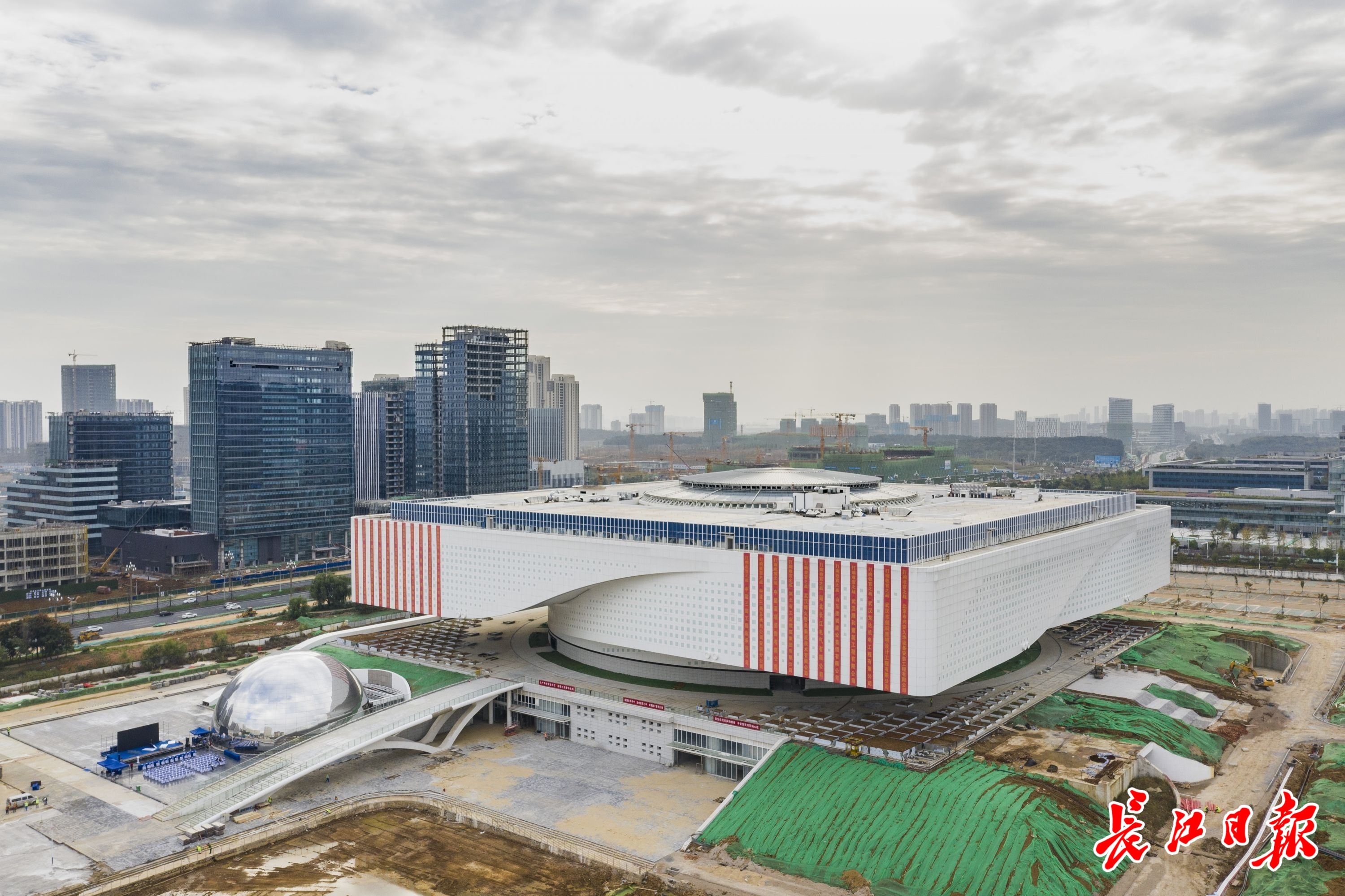 投资巨大！武汉疫情后将建成全球最大全景空中影院