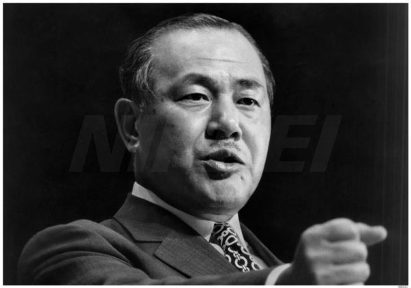 日本前首相田中角荣如何与情人们相处