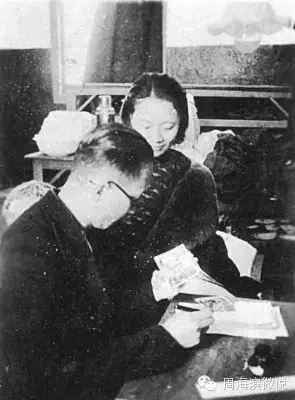 原国务院副总理邹家华：父亲邹韬奋入党被婉拒|周海滨