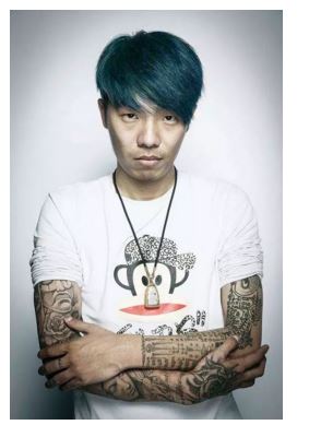 茅侃侃：万物无情，为你白头