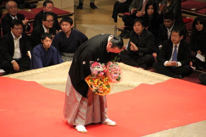 日本相扑运动员退役后都干什么