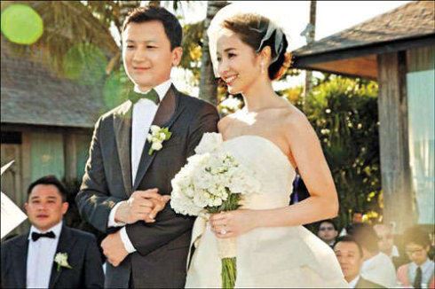 侯佩岑新婚之夜激战15小時的三大猜想