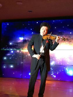 北美崔哥：美国正称霸世界，春晚正称霸美国！