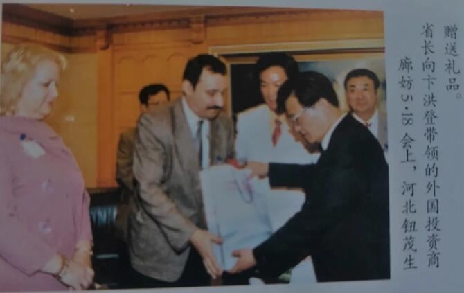 卞洪登博士对话施一公院士宇宙观