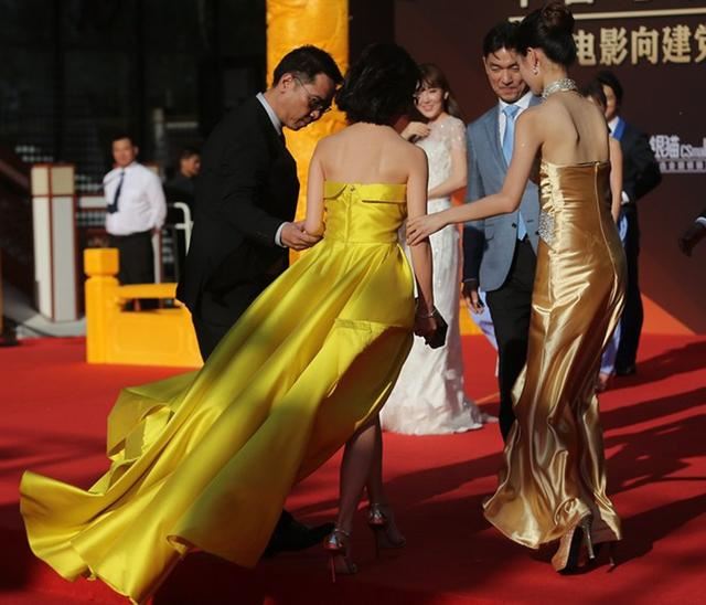 周冬雨是把劣势转化成优势最成功的女星