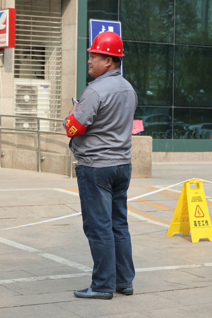 蜘蛛侠，高楼清洁工