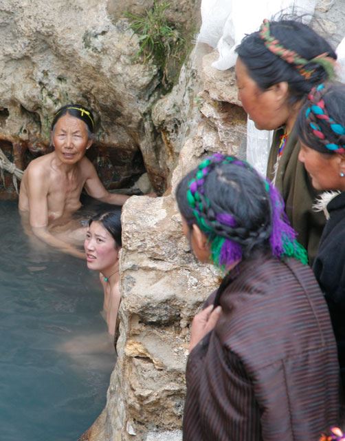 西藏能减肥、治病的神奇温泉