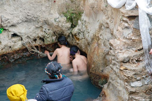 西藏能减肥、治病的神奇温泉