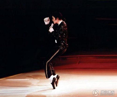 杰克逊被送往医院照片曝光(图)