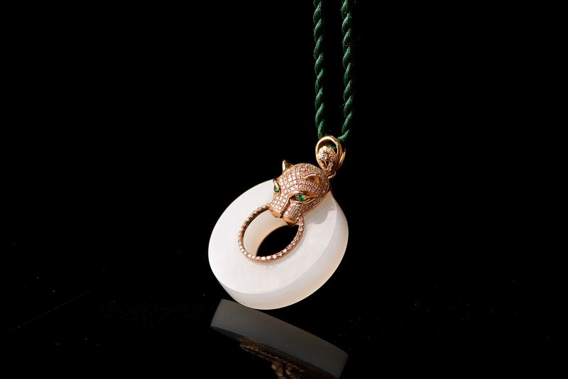 和田玉吊坠的镶嵌方法介绍