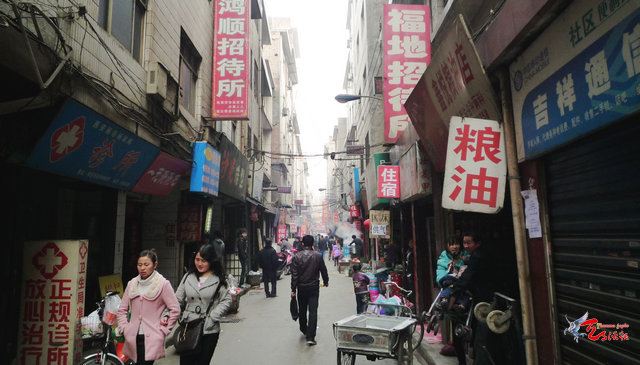 西安扫黄抓嫖前后震撼实拍（组图），西安吉祥村扫黄实录，吉祥村众人皆知的红灯区