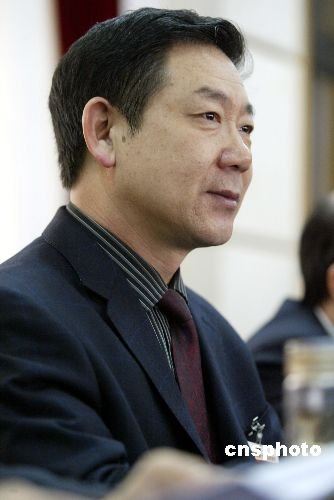 政协委员宗立成：干部送子女出国是公民权利