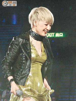 陈慧娴演唱会为何敢激吻张学友