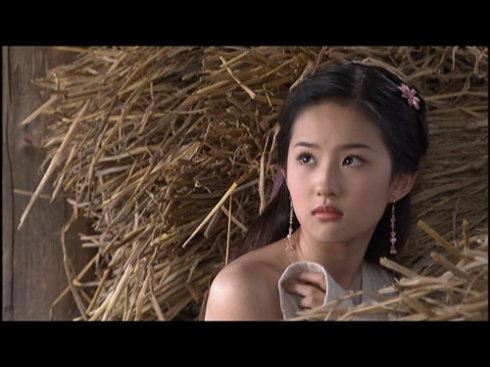 刘亦菲早期罕见的裸身尴尬照被曝光?(图)