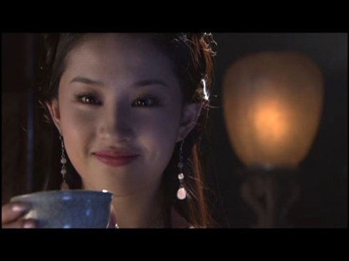 刘亦菲早期罕见的裸身尴尬照被曝光?(图)