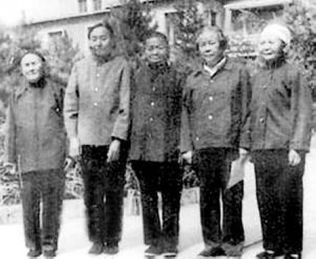 西路军女战士的遭遇让人心痛