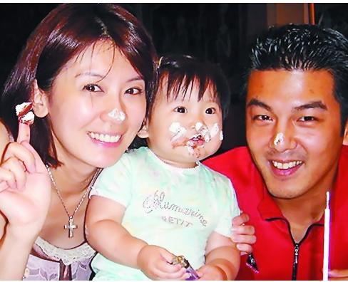 李湘贾静雯再婚活成公主，她二婚嫁娱乐圈纪委黄毅清狗血离婚收场