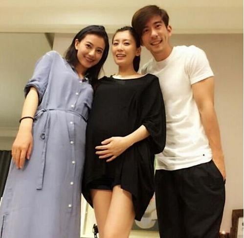 李湘贾静雯再婚活成公主，她二婚嫁娱乐圈纪委黄毅清狗血离婚收场